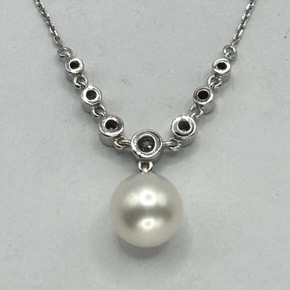 14k White Gold w Cultured Freshwater Pearl & .12ctw Diamond Bezel Set Necklace - Picture 4 of 7